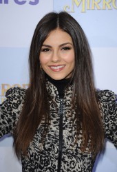 VICTORIA JUSTICE