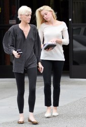 AMBER HEARD with Sister