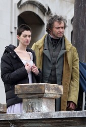 ANNE HATHAWAY and Hugh Jackman
