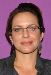 ARIANNE ZUCKER