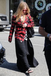 AVRIL LAVIGNE