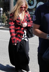 AVRIL LAVIGNE