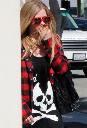 AVRIL LAVIGNE