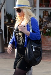 CHRISTINA AGUILERA