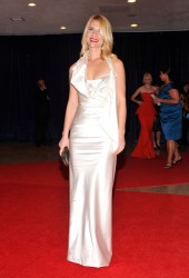 CLAIRE DANES