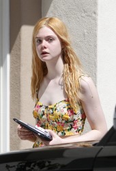 ELLE FANNING