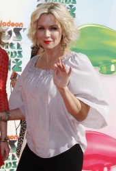 JENNIE GARTH