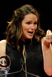 JENNIFER GARNER
