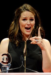 JENNIFER GARNER