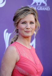 JENNIFER NETTLES