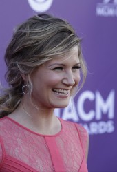 JENNIFER NETTLES