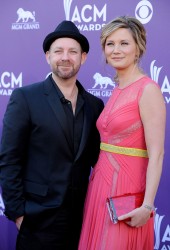 JENNIFER NETTLES