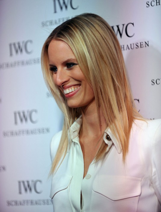 KAROLINA KURKOVA