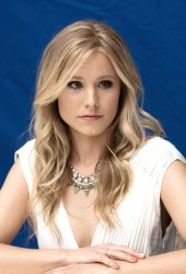 KRISTEN BELL