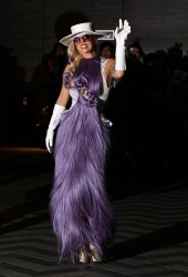 LADY GAGA