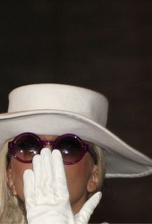 LADY GAGA