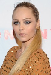 LAURA VANDERVOORT