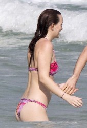 LEIGHTON MEESTER