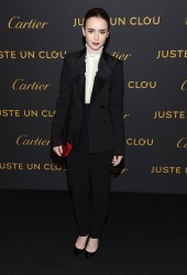 LILY COLLINS