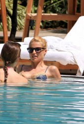 MICHELLE HUNZIKER