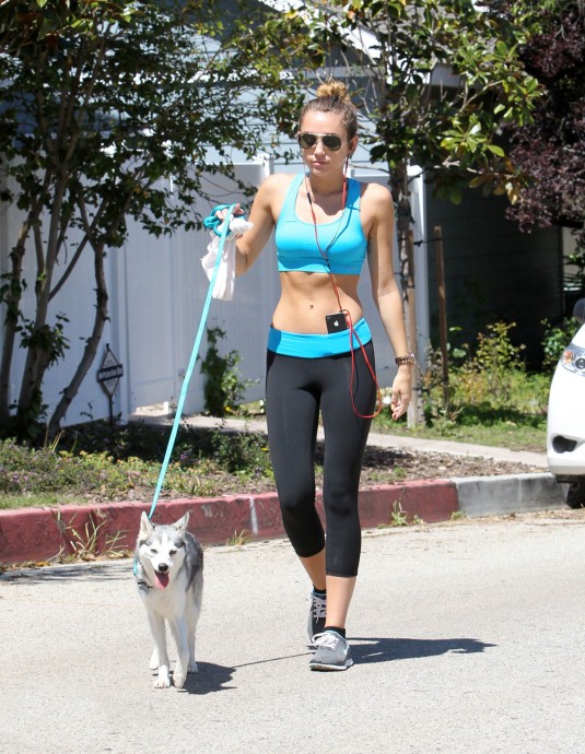 MILEY CYRUS in Tight Going for a Jog in Los Angeles – HawtCelebs