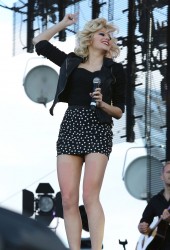 PIXIE LOTT