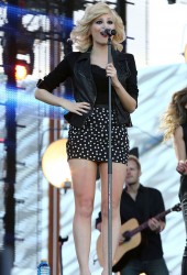 PIXIE LOTT