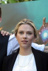 SCARLETT JOHANSSON