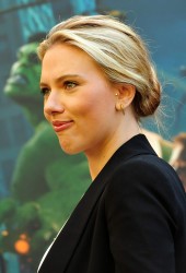 SCARLETT JOHANSSON