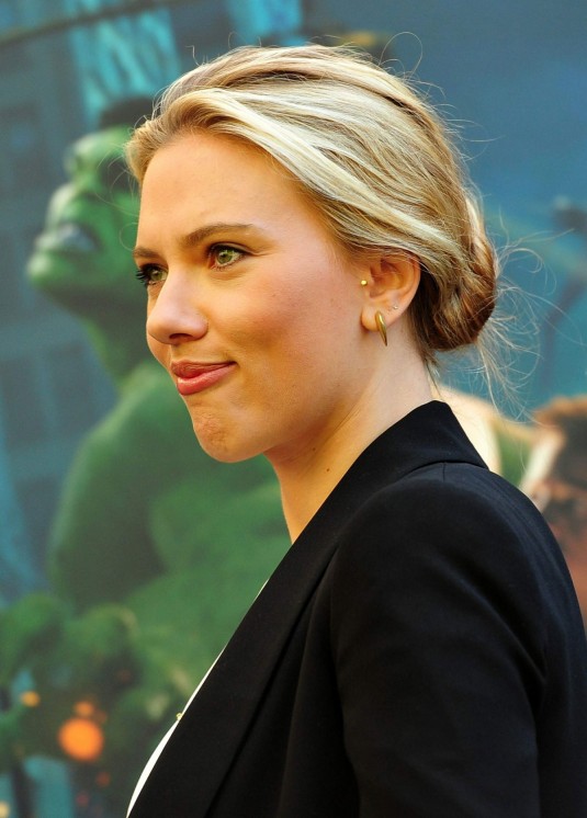 SCARLETT JOHANSSON