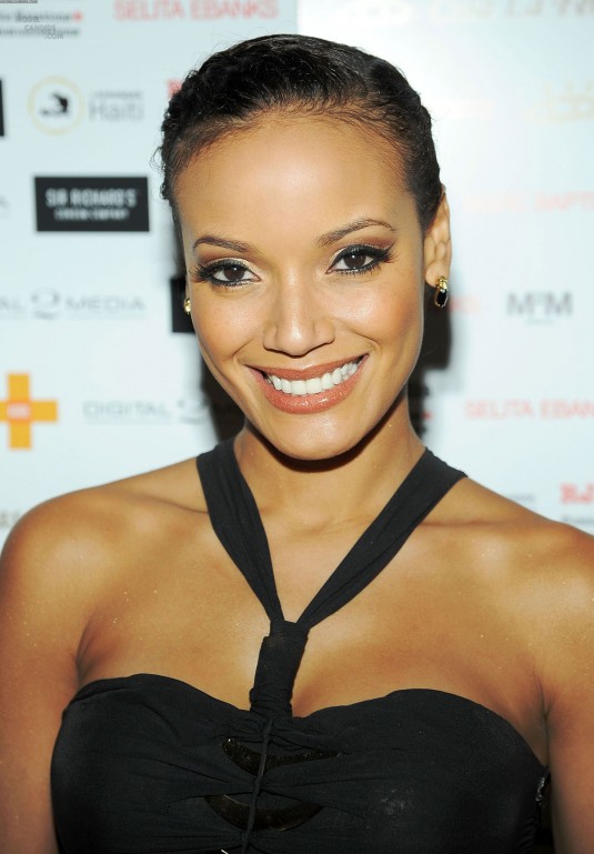 SELITA EBANKS