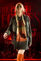 TAYLOR MOMSEN