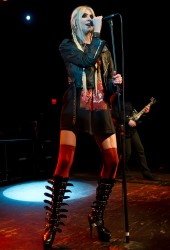 TAYLOR MOMSEN