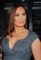 TIA CARRERE