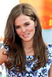 ZOEY DEUTCH