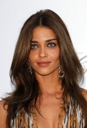 ANA BEATRIZ BARROS