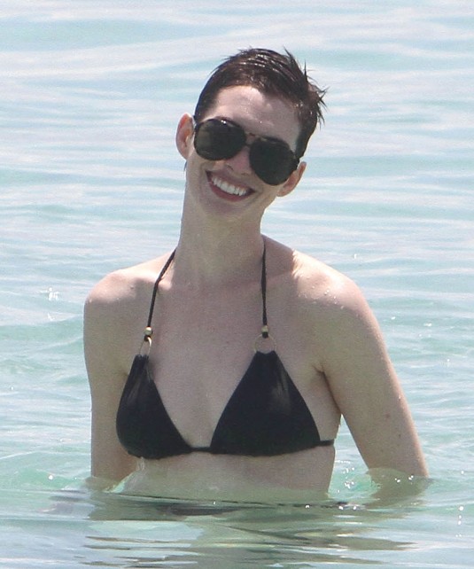 ANNE HATHAWAY