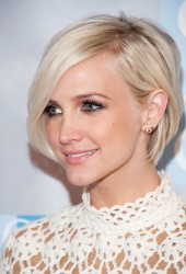 ASHLEE SIMPSON