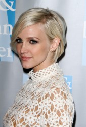 ASHLEE SIMPSON