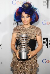 BJORK