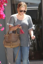 HILARY DUFF