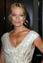JERI RYAN