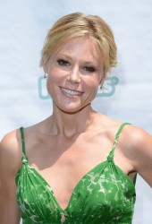 JULIE BOWEN
