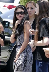 SELENA GOMEZ