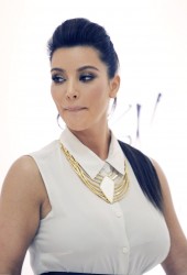 KIM KARDASHIAN
