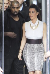 KIM KARDASHIAN
