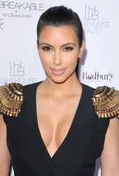 KIM KARDASHIAN