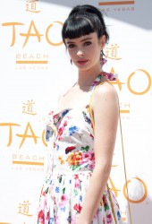 KRYSTEN RITTER