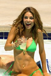 MARIA MENOUNOS