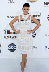 NELLY FURTADO